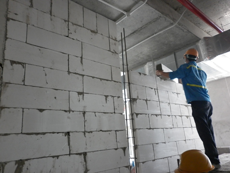 Chống thấm tường gạch nhẹ: Xử lý thế nào?